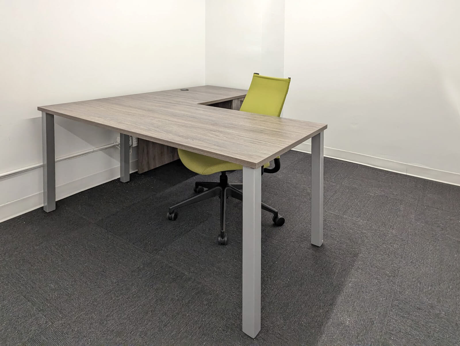 NY-office-furniture-rcith2njmp-051923-03.jpg