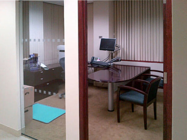 Office desk ironshore 03