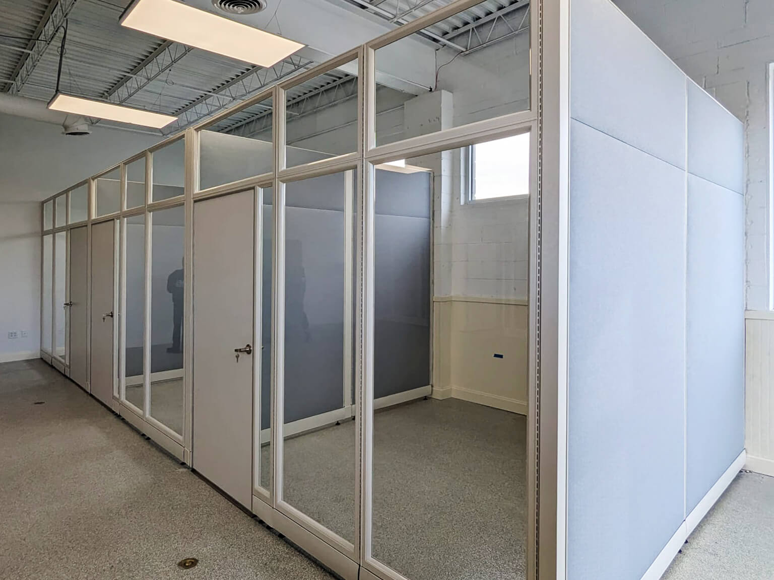 NJ office furniture raeinc1mzmp 011025 02