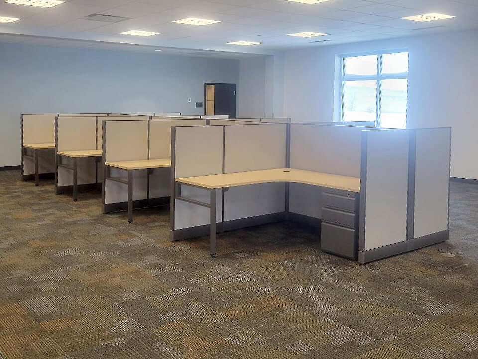IA-office-furniture-talk1armp-011624-14.jpg