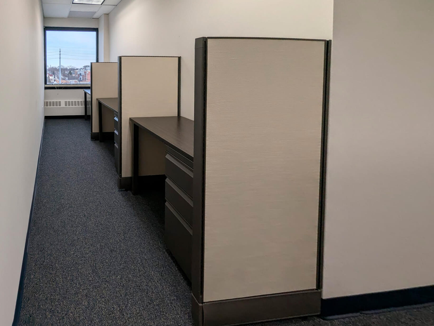 679 - by cubicles.com