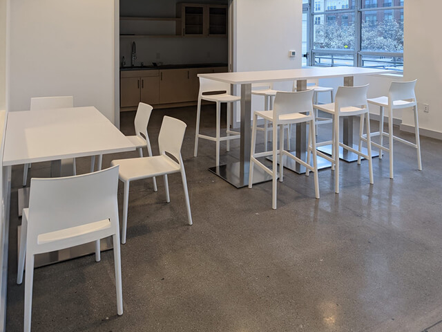 PA office furniture strat1pbag 040622 05 1
