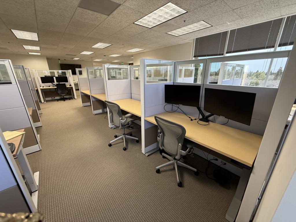 Renewed herman miller ethospace 091025 CWU3 2