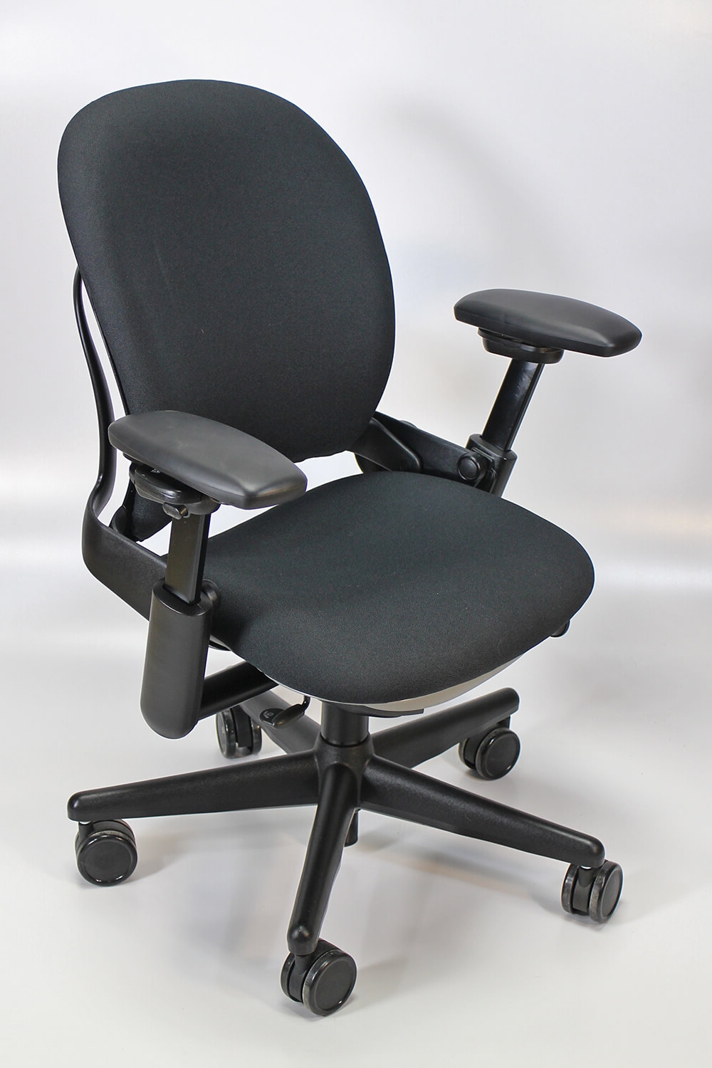 steelcase leap chair