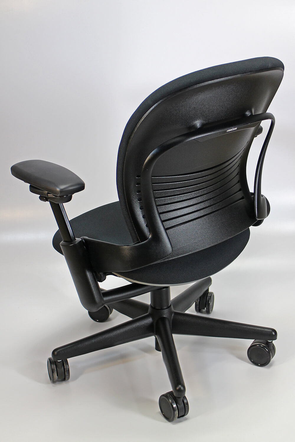 remanufactured steelcase leap chair version 1