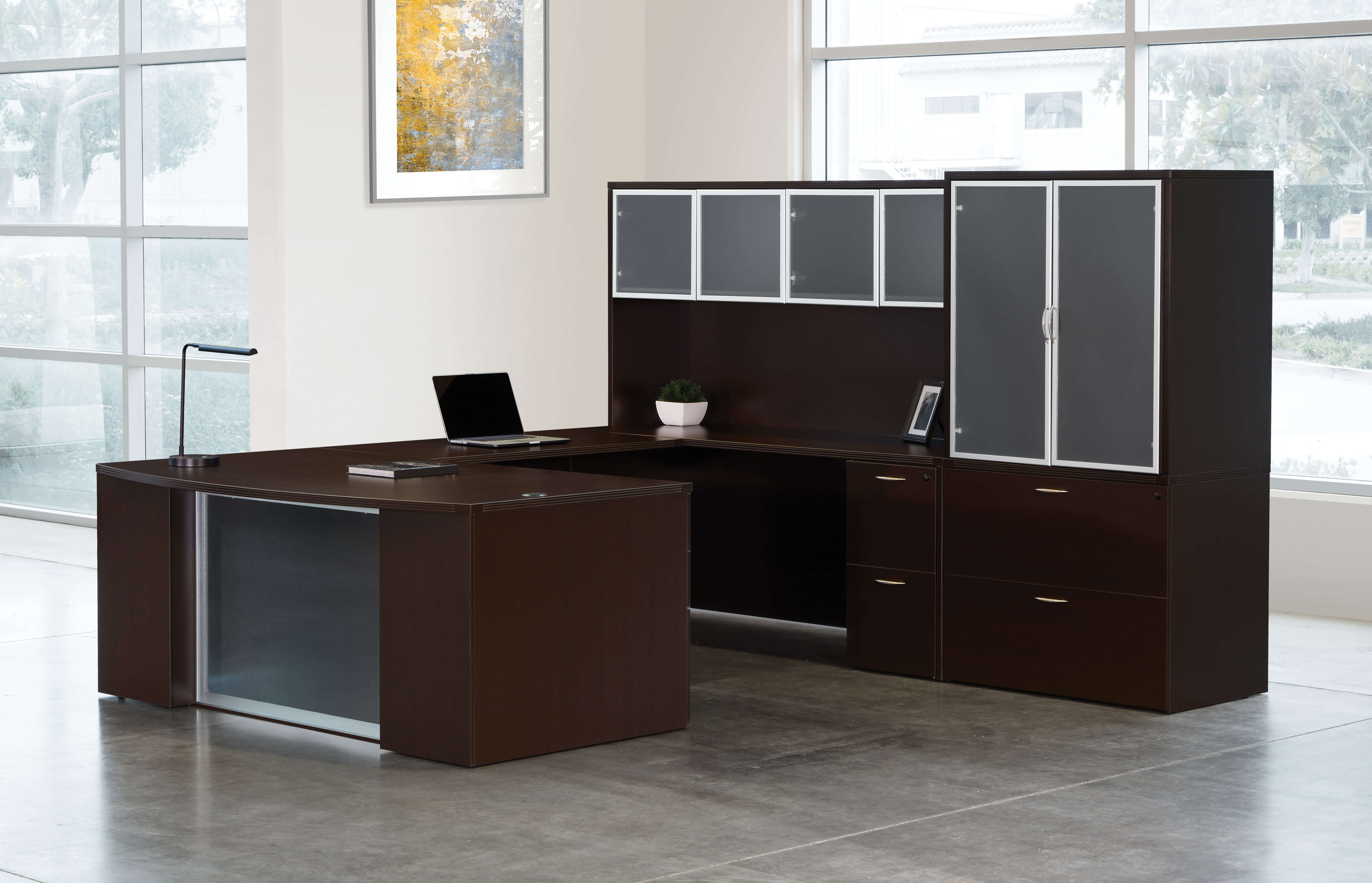 U Shaped Executive Desk With Hutch