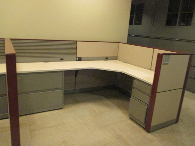 Used cubicles steelcase workstations 050817 cnk2c
