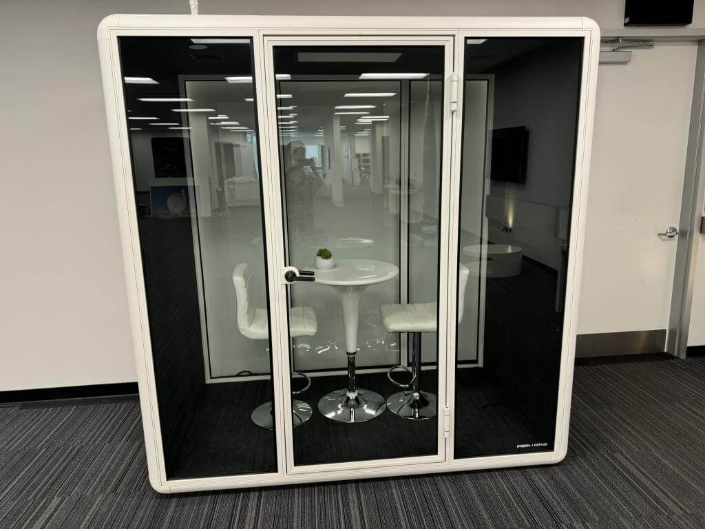 used-poppin-koplus-phone-booth-090225-CWU1-1.jpg