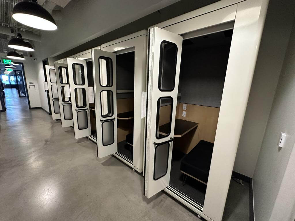 Used white acoustical phone booths 090325 CWU1 1