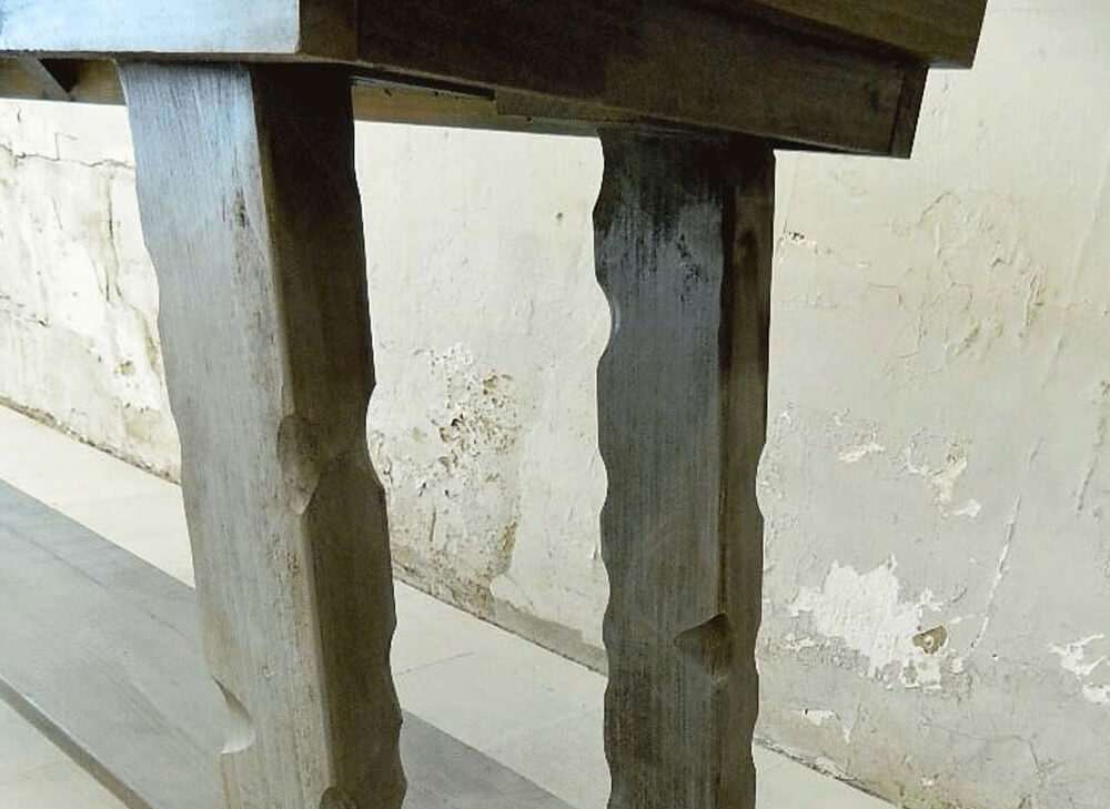 Wood rustic table rustic look