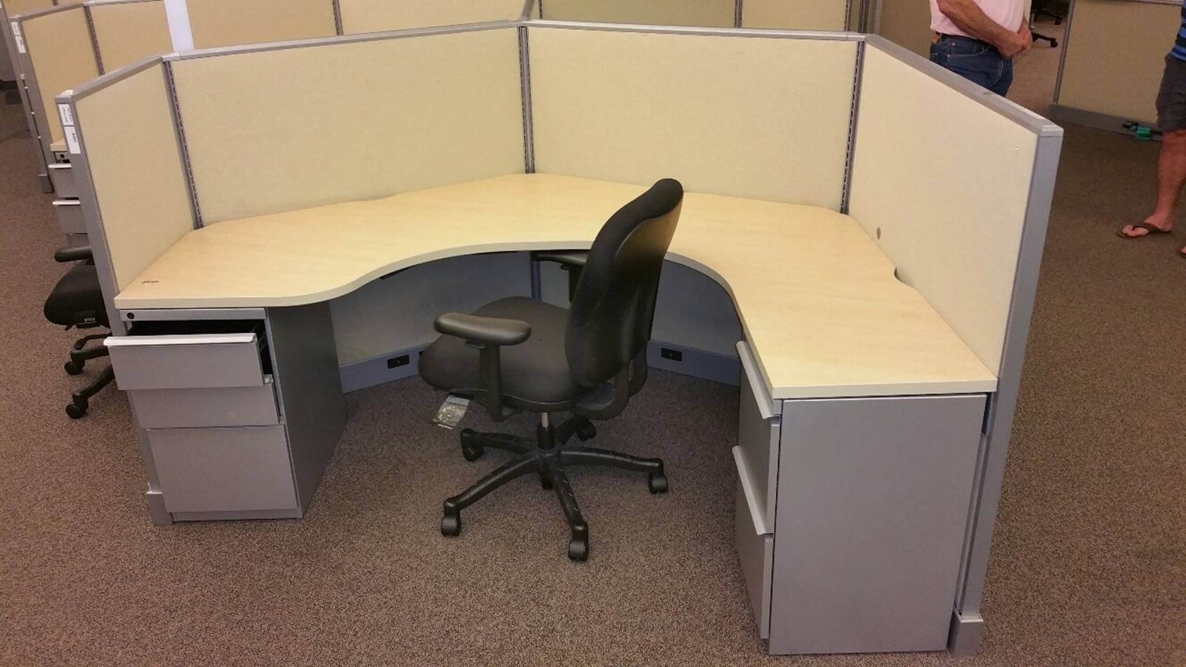 Knoll Systems - Equity Used Cubicles