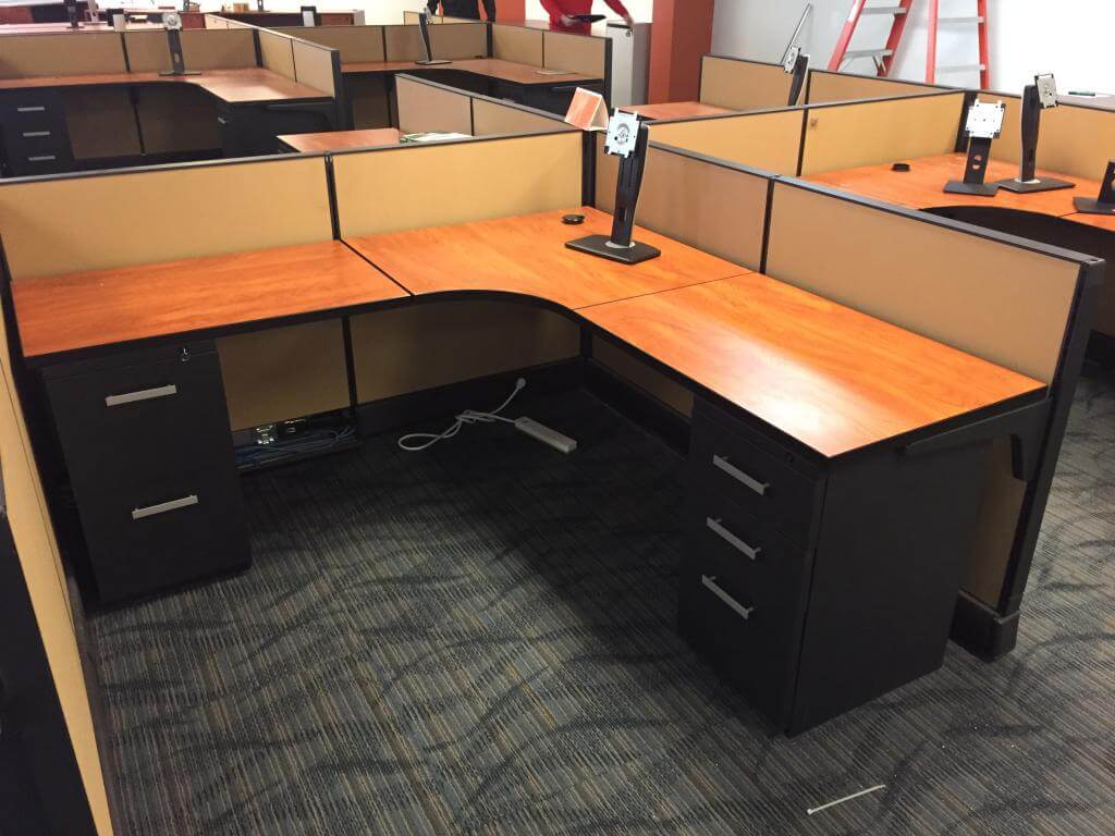 Used Friant System 2 - Low Panels - Used Cubicles