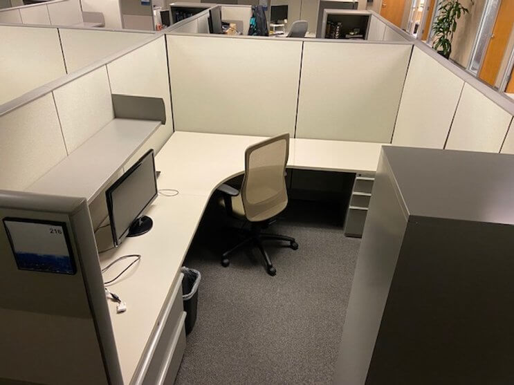 Used Knoll Dividends - Tall Panels - Used Cubicles