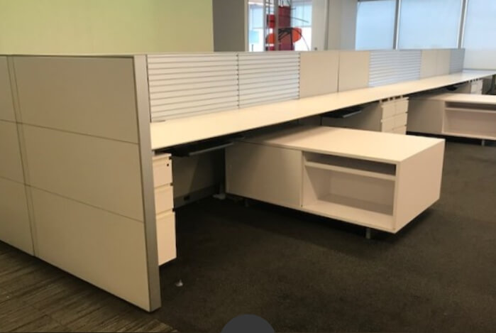 Knoll Reff Preowned