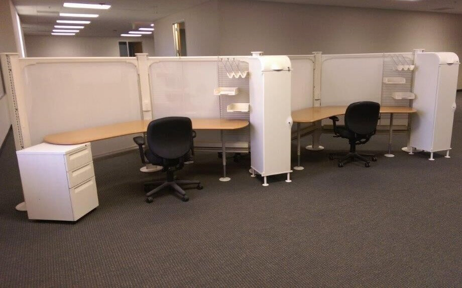 Herman Miller Resolve - Unique Design
