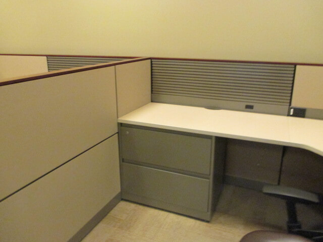 Montage Steelcase Workstations - Classic Dividers