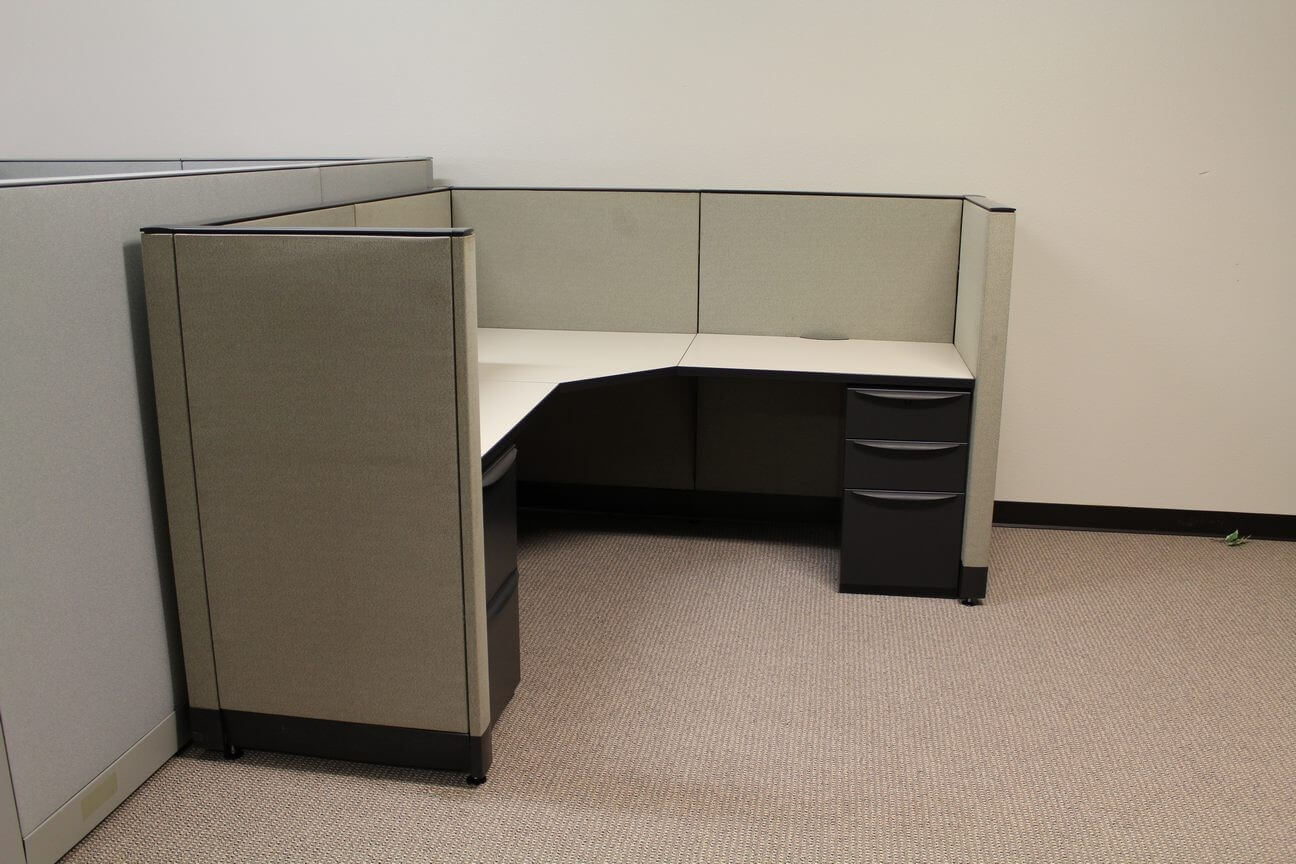 Haworth Premise - Great Condition