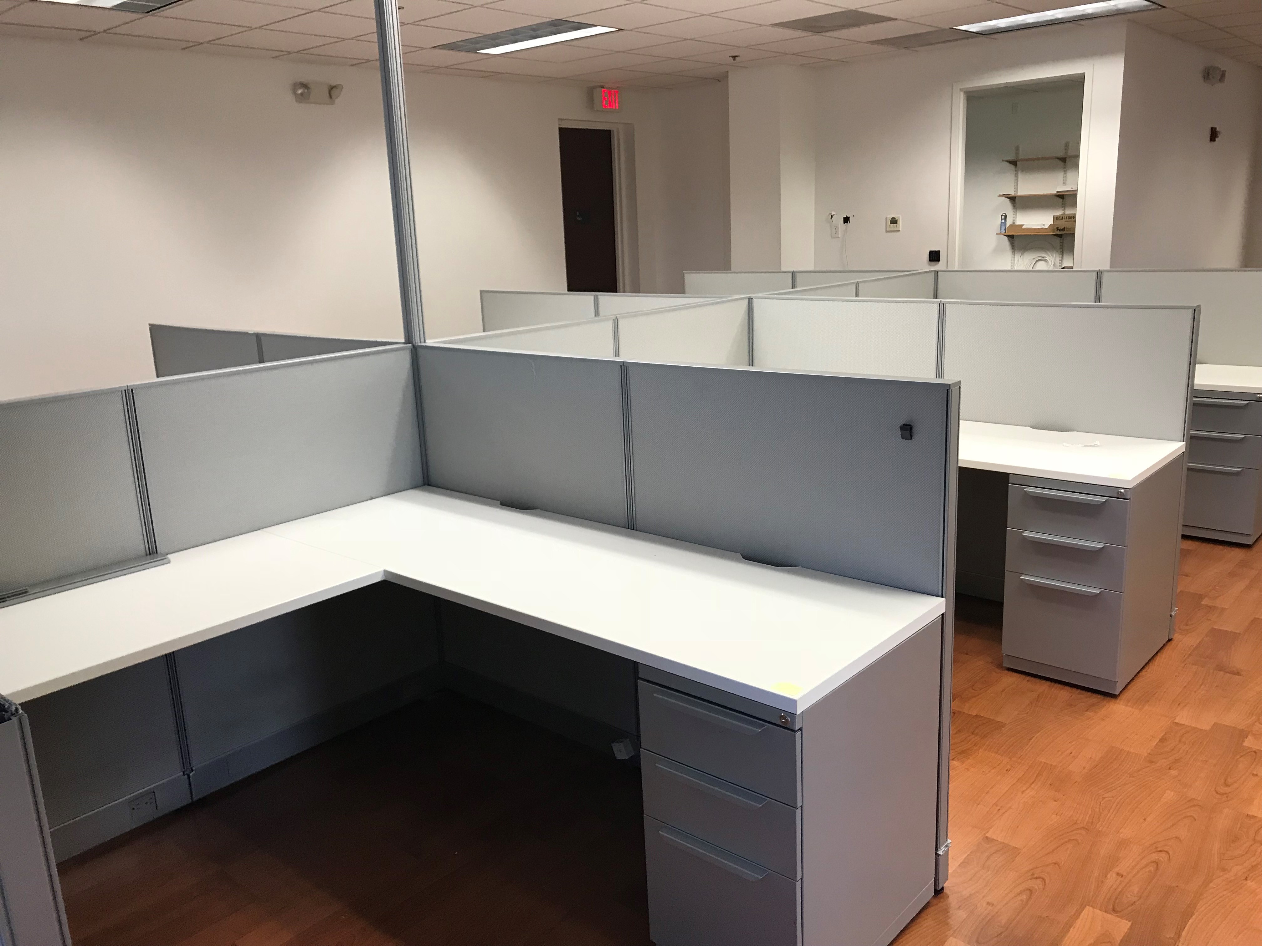 Haworth Unigroup - Very Good Condition Haworth Unigroup - Very Good Condition