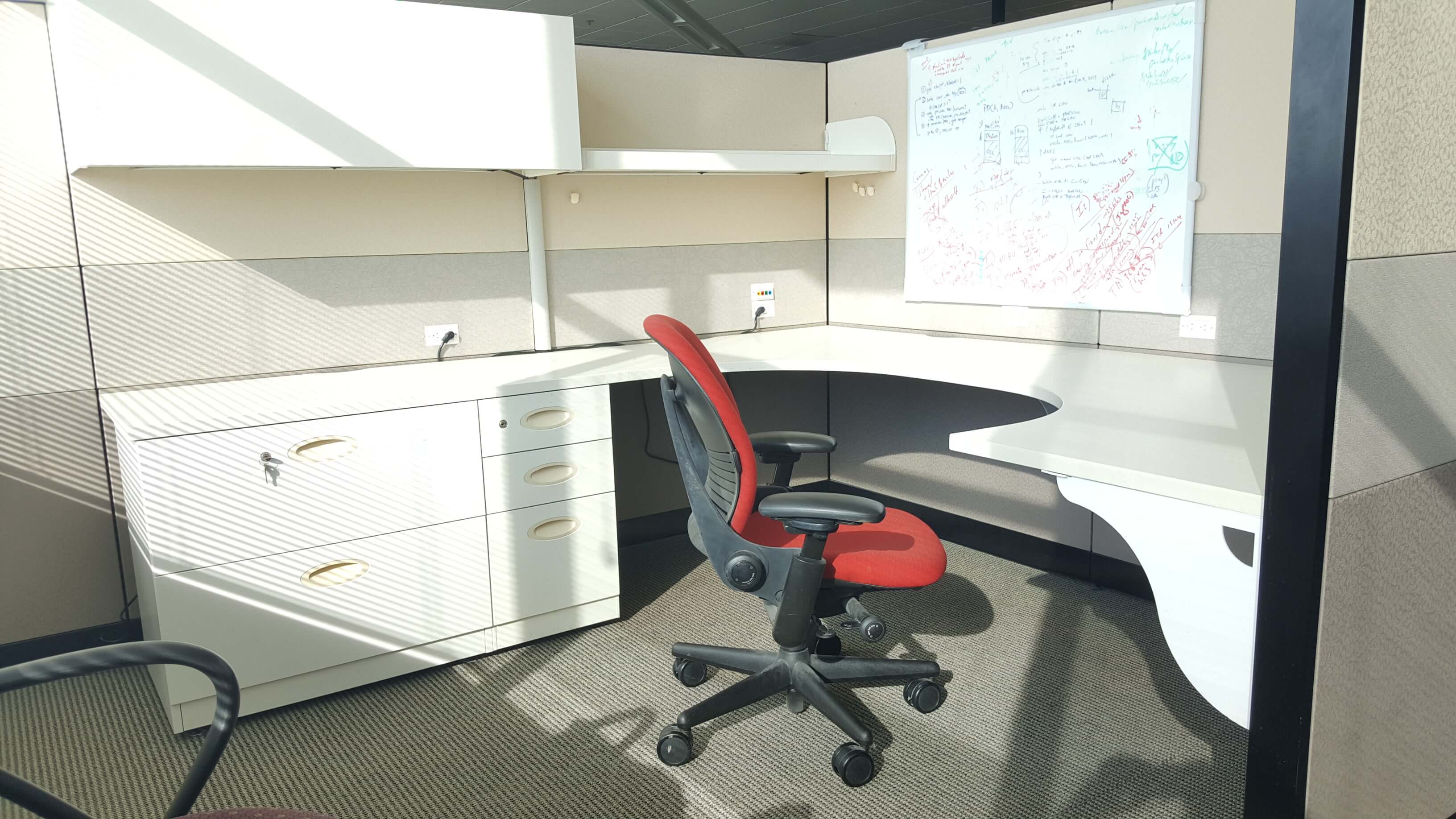 Steelcase Answer - Extra Storage