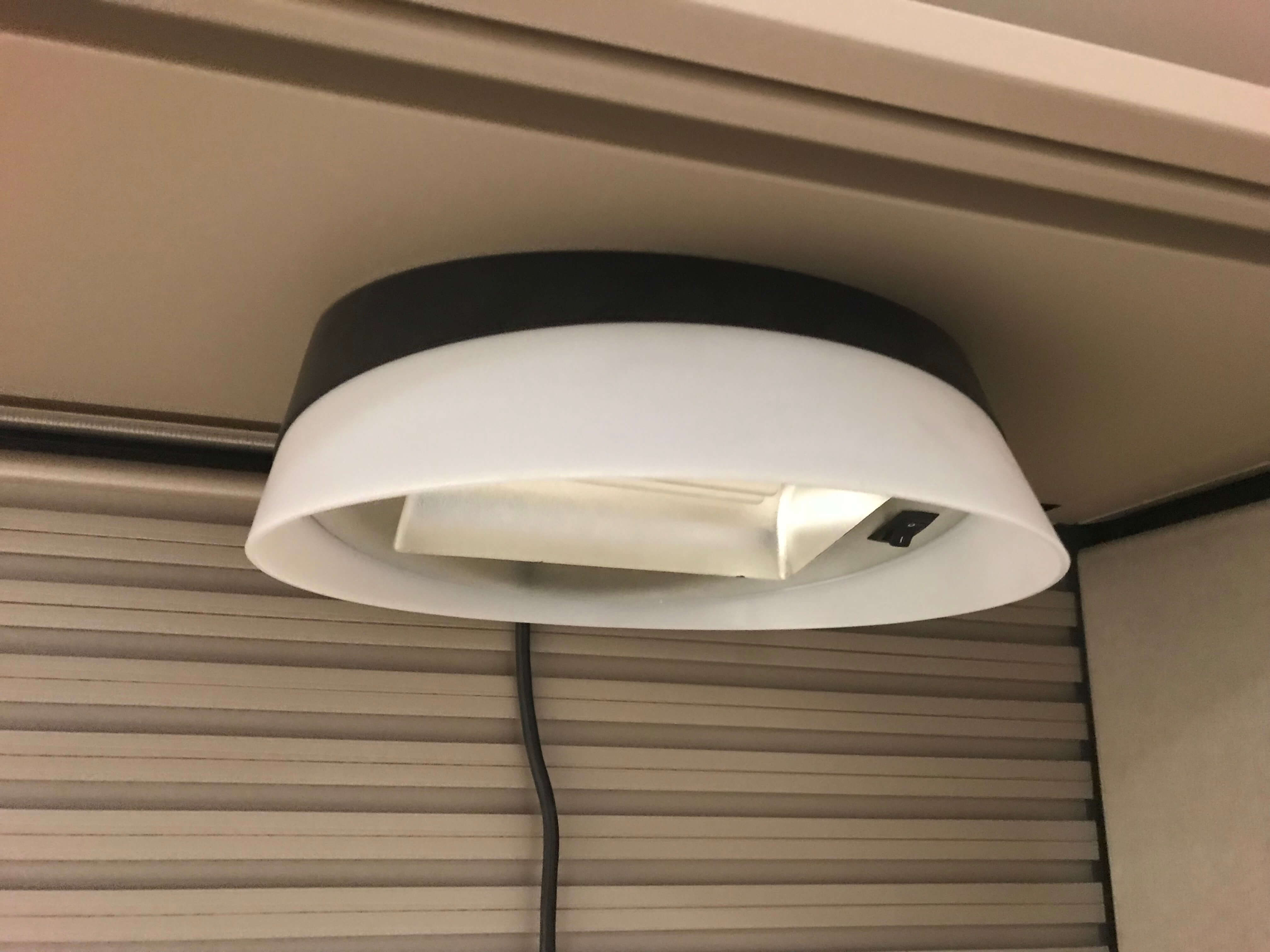 Teknion Tek From - Magnetic Florescent Light