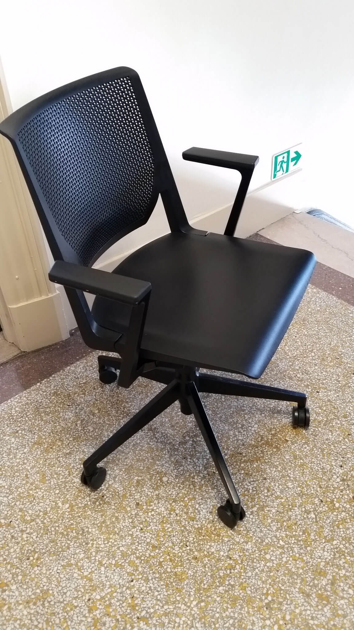 Second Hand Office Chairs - Side View