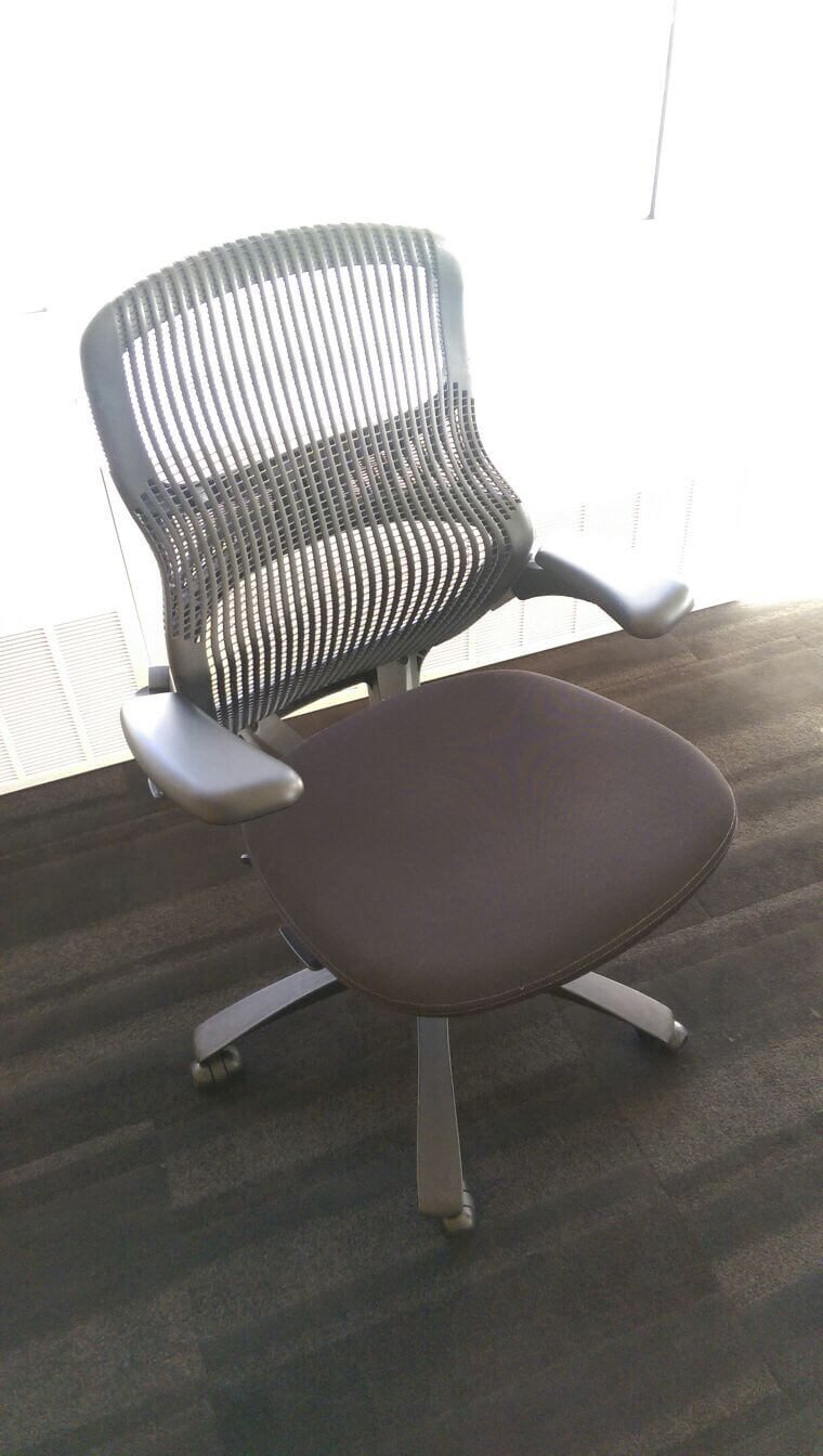 Knoll Used Desk Chairs - Comfortable and Strong