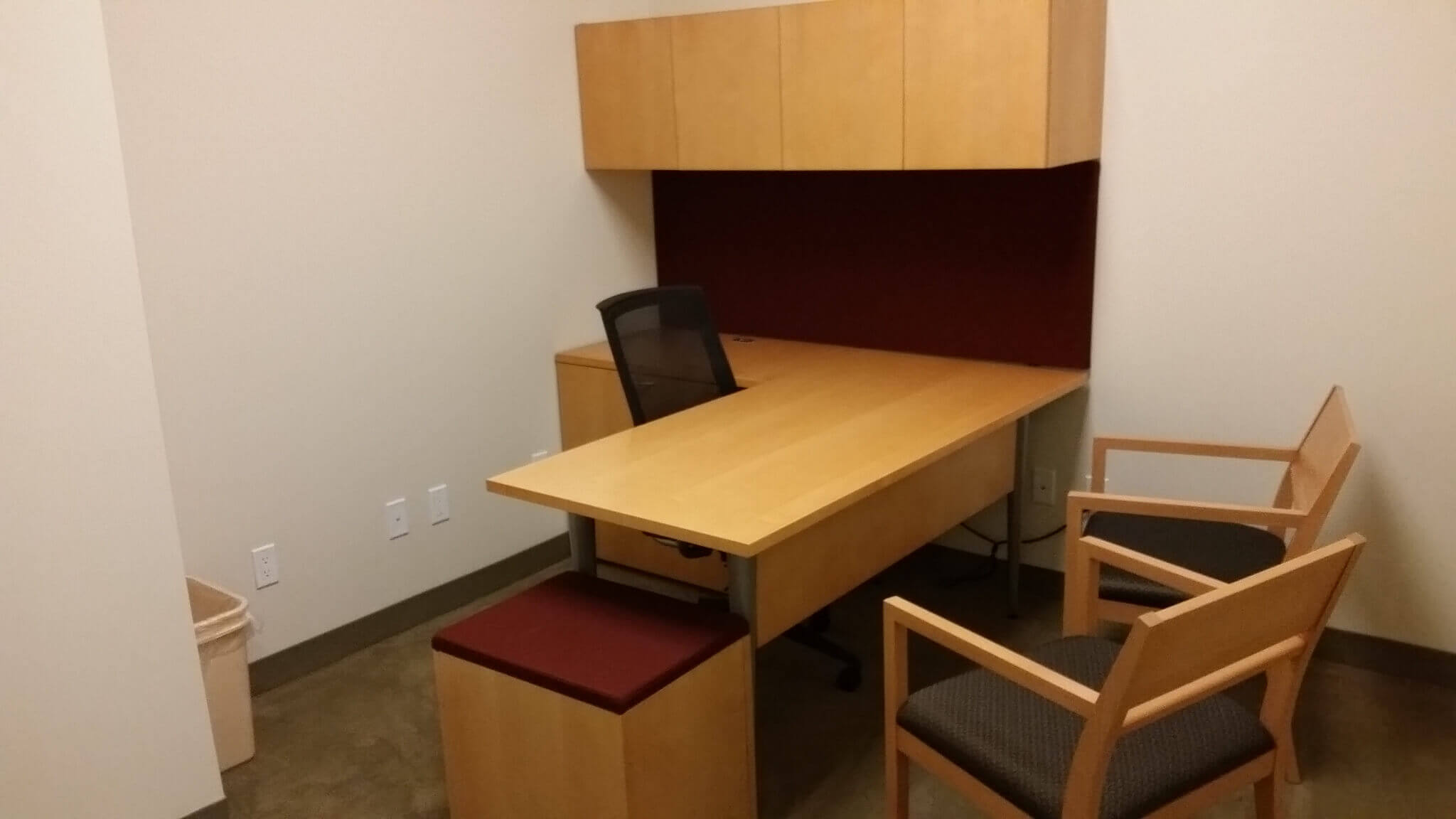 Teknion Desk Set - Small Office